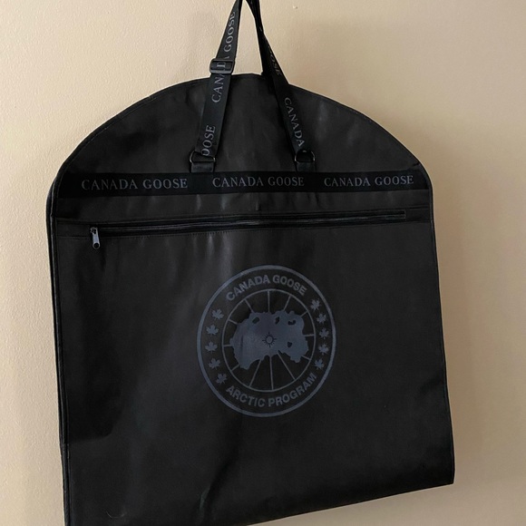 Canada Goose Garment Bag - Picture 7 of 8